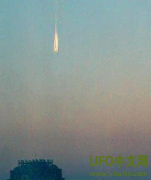 杭州ufo未公布照片曝光 多人不同角度拍摄754 / 作者:漫随 / 帖子ID:958