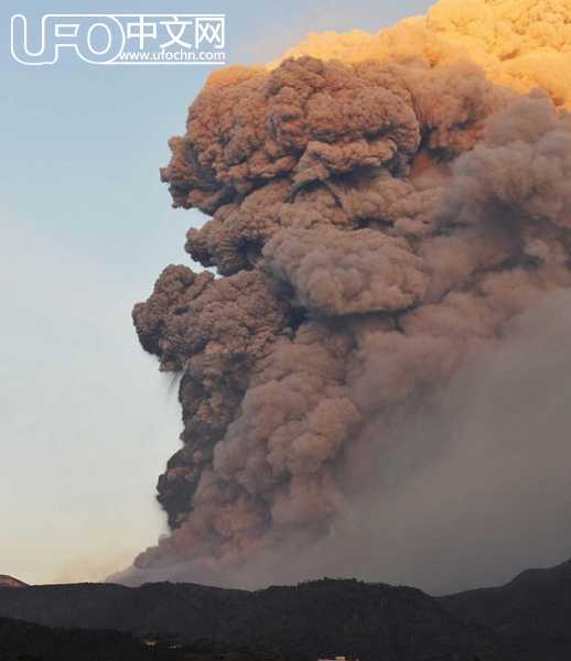 奇观：日本火山爆发时带电277 / 作者:伤我心太深 / 帖子ID:2931