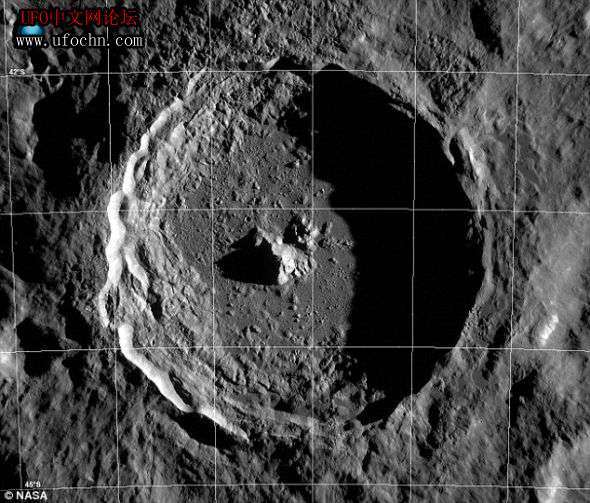 NASA公布月球第谷陨坑日出时照片(图)578 / 作者:zmh197601 / 帖子ID:5016