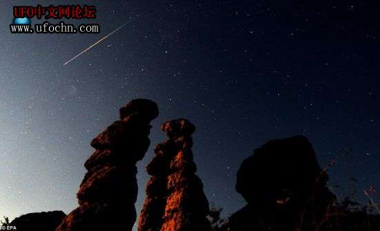 空间站拍摄到英仙座流星进入地球648 / 作者:伤我心太深 / 帖子ID:6189