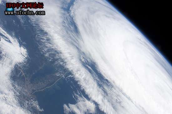 从太空发现一年漂泊数千公里神秘冰岛708 / 作者:伤我心太深 / 帖子ID:7832