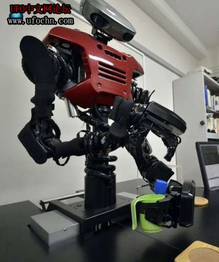 日本科学家开发出懂思考会学习机器人575 / 作者:伤我心太深 / 帖子ID:7859