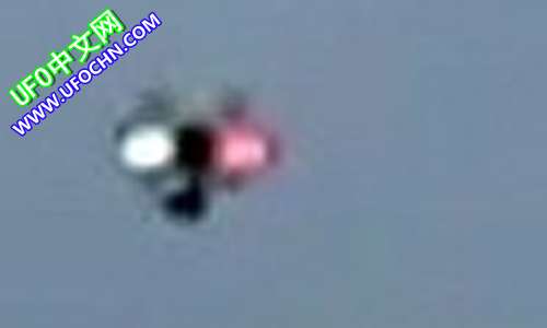 俄罗斯民众抗议选举舞弊 人群上空出现UFO(组图)80 / 作者:伤我心太深 / 帖子ID:9469