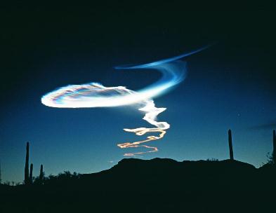 摄影师拍摄到长相是“UFO飞碟云”125 / 作者:UFO中文网 / 帖子ID:15342