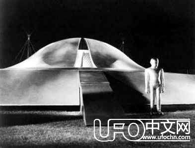 英解密UFO档案：飞碟里有人形生物810 / 作者:伤我心太深 / 帖子ID:17934