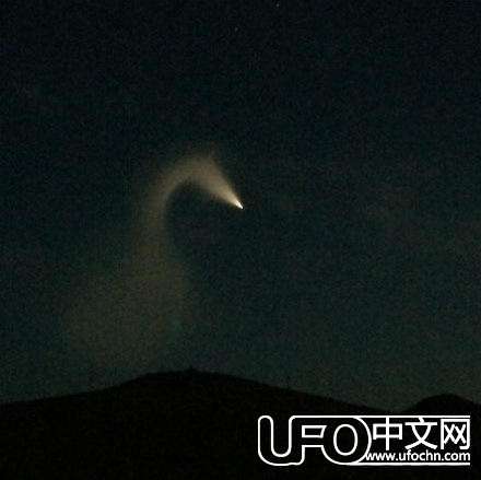 近期多地拍摄到UFO，实为我党试射导弹痕迹826 / 作者:伤我心太深 / 帖子ID:18188