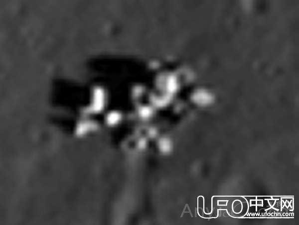 NASA公布一组照片：月球上会移动的石头238 / 作者:伤我心太深 / 帖子ID:18327