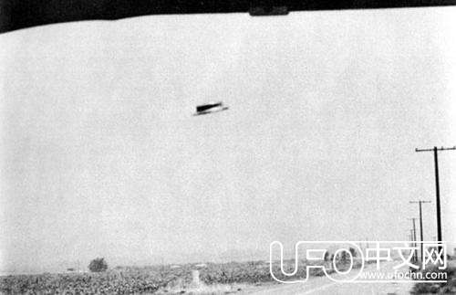 世纪经典黑白UFO照片大揭秘205 / 作者:骑UFO看外星人 / 帖子ID:18798