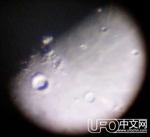 网友拍摄到月球陨石坑的UFO  是宇宙飞船吗？159 / 作者:伤我心太深 / 帖子ID:18881