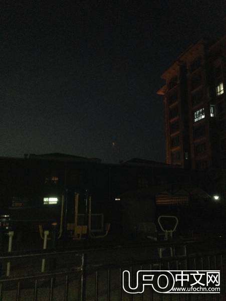 昨天夜里2015.3.19在小区拍到了奇异天象950 / 作者:不动冥王神 / 帖子ID:19551