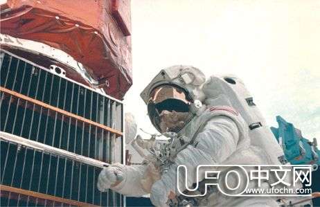超级太阳风暴来袭  人类如何避难840 / 作者:骑UFO看外星人 / 帖子ID:19842