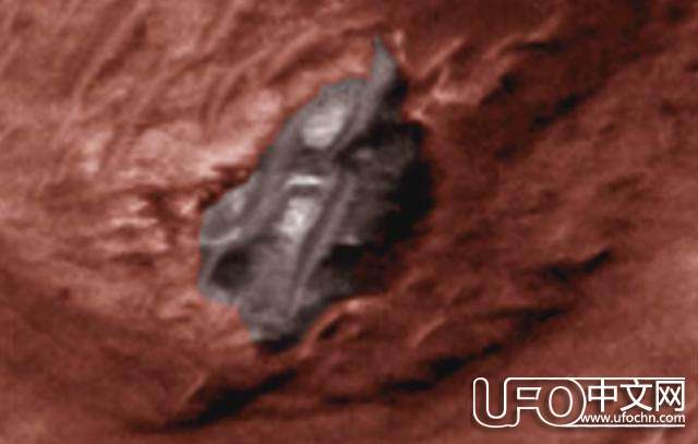 火星发现坠毁UFO  两个不明物体引关注767 / 作者:伤我心太深 / 帖子ID:21157