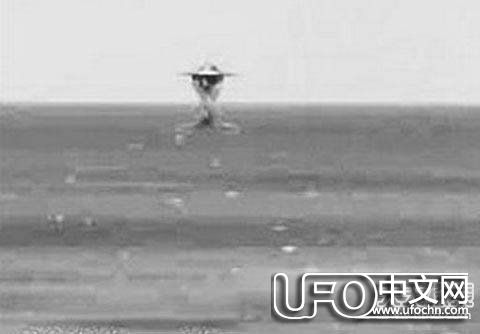 UFO频繁造访美国航母编队  有什么内幕135 / 作者:伤我心太深 / 帖子ID:21231