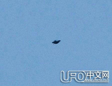 美国空军公布13万份UFO目击档案497 / 作者:伤我心太深 / 帖子ID:21247