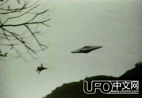 UFO出现时的8种奇怪现象：地球武器对它无效217 / 作者:伤我心太深 / 帖子ID:21454