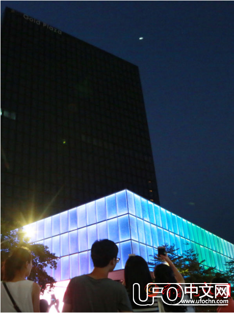 深圳珠宝园区惊现UFO，真相是他们在玩无人机967 / 作者:伤我心太深 / 帖子ID:21892