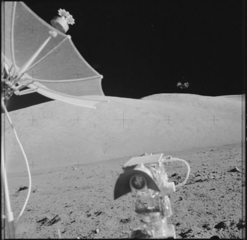 NASA公开阿波罗登月照片出现多个蓝光UFO281 / 作者:伤我心太深 / 帖子ID:22371