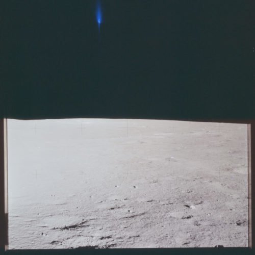 NASA公开阿波罗登月照片出现多个蓝光UFO905 / 作者:伤我心太深 / 帖子ID:22371