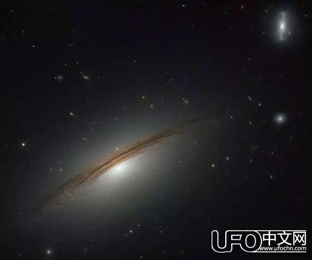 从一张图看宇宙中星系生态的多样性284 / 作者:○o涅槃旋舞o / 帖子ID:22830