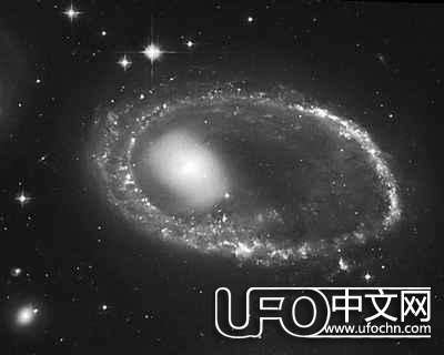有未知力量在克制宇宙收缩？爱因斯坦早就给出结论！471 / 作者:丶果果 / 帖子ID:23133