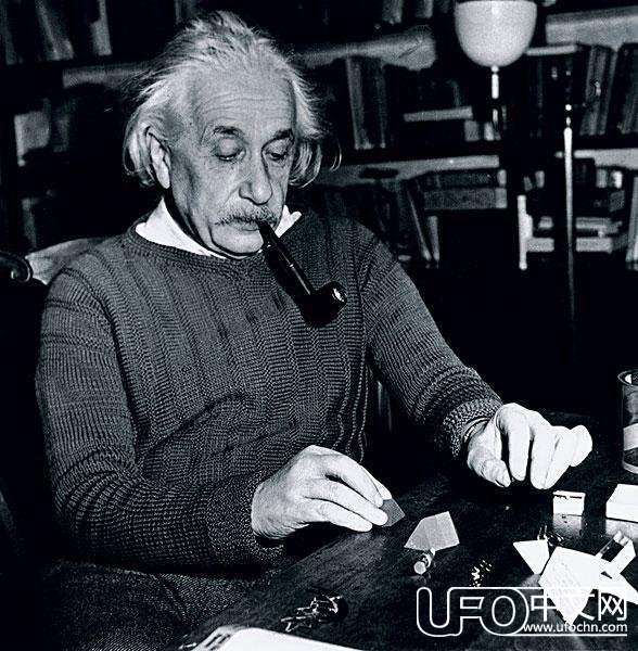 宇宙边界是否存在？这次霍金的解答完胜科学巨匠爱因斯坦204 / 作者:zmh197601 / 帖子ID:23591