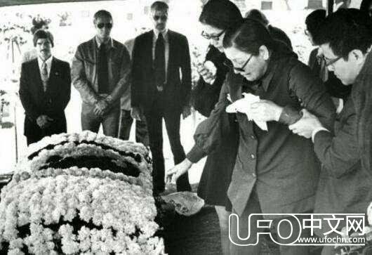 功夫巨星李小龙死亡之谜，终于大白于天下132 / 作者:admin / 帖子ID:24068