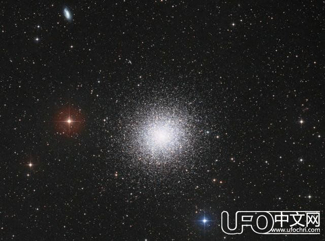 当飞机快速穿越一个”星系“被拍摄到的瞬间342 / 作者:418721571 / 帖子ID:24416