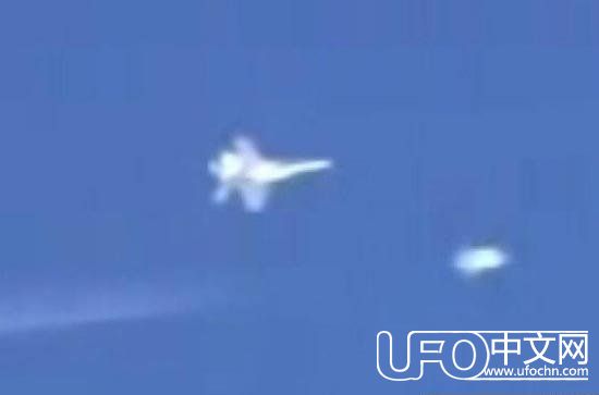 空军机师泄密：4架战斗机冲向进入大气层的UFO！888 / 作者:月月 / 帖子ID:24474