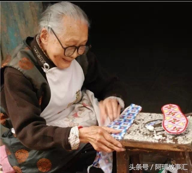 故事：4个朋友圈子里发生的灵异事件，看起来非常真实110 / 作者:山东老妖 / 帖子ID:24868