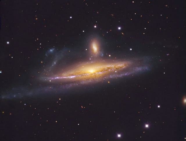 实拍火星上的黑拉斯盆地的冰川672 / 作者:u3203186 / 帖子ID:25093