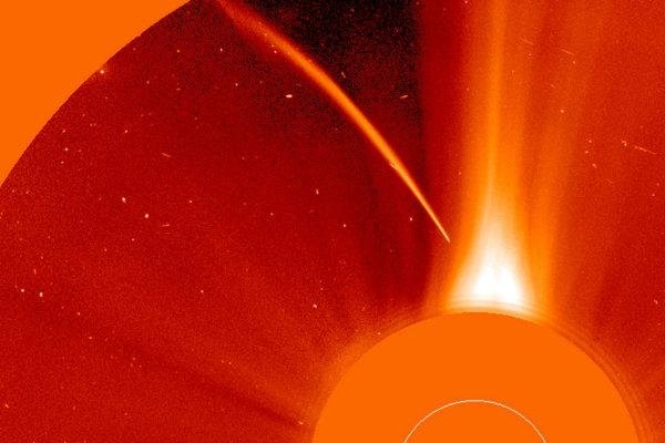 距太阳表面约65万公里，如此近地经过太阳最终没活下来的彗星144 / 作者:admin / 帖子ID:25410