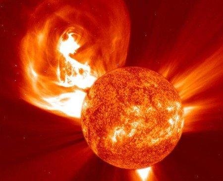 宇宙中并没有氧气，太阳为何能产生“熊熊烈火”几亿年？79 / 作者:admin / 帖子ID:26416