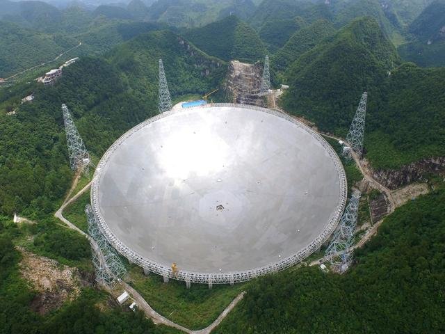 射电望远镜发现大量伽马射线喷发，黑洞诞生前兆，相当50个太阳能量322 / 作者:admin / 帖子ID:26464