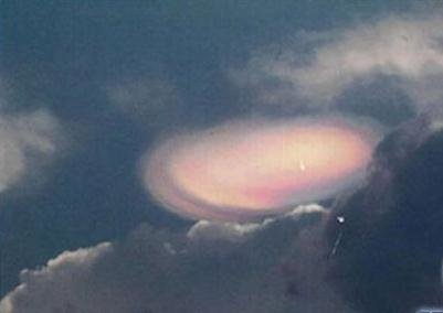 最新UFO事件跟踪报道 2015年的UFO事件后续217 / 作者:admin / 帖子ID:26483
