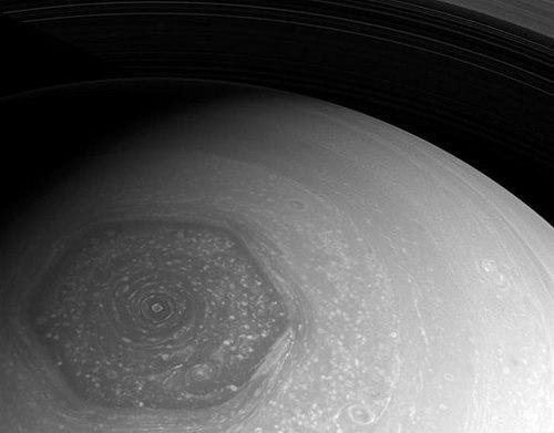外星文明存在的证据？土星上的六角形NASA也无法解释830 / 作者:一杯咖啡 / 帖子ID:26510