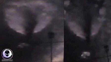 天空惊现神秘环状云 UFO的时空隧道？354 / 作者:admin / 帖子ID:26574