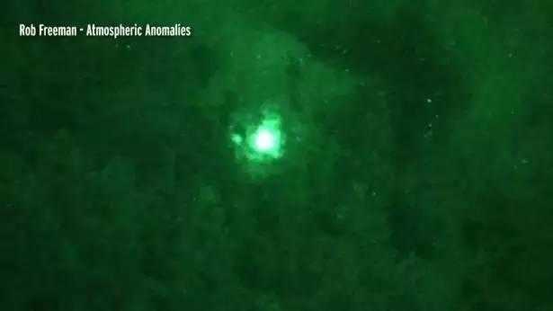 加拿大不列颠哥伦比亚省出现UFO 绿色球形会发光368 / 作者:kx2012 / 帖子ID:26682