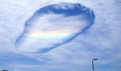 济南出现奇异天象，是UFO？还是有人在渡劫？205 / 作者:熊大白 / 帖子ID:26813
