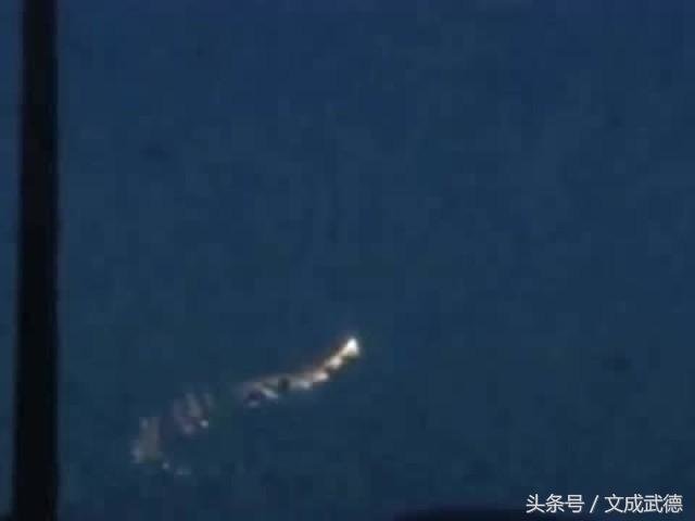 今日英国天空突现UFO 螺旋飞行并拖行火焰668 / 作者:小月 / 帖子ID:26996