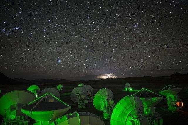 科学家收到外星文明的信号，提示地球文明已被无数恒星文明包围783 / 作者:zetas666 / 帖子ID:27121