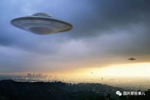 英国出现UFO 目击者声称这是外星UFO673 / 作者:124479387 / 帖子ID:27291