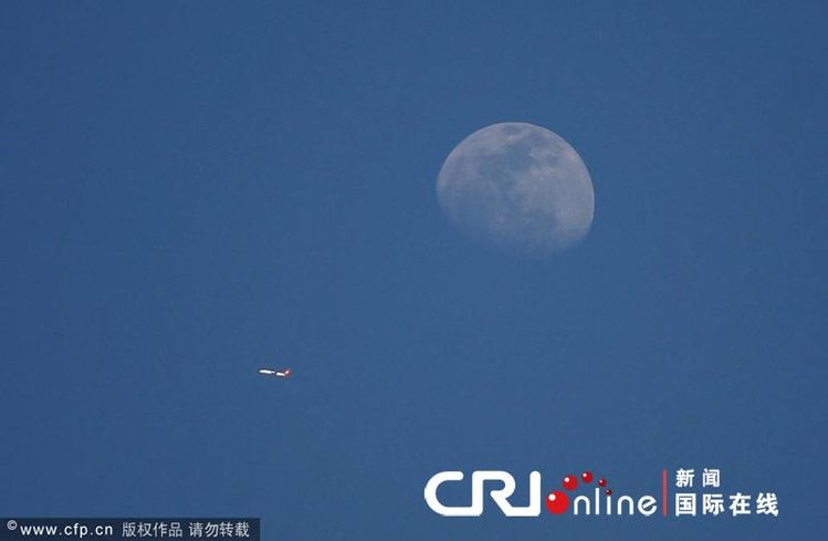为什么白天也能看到月亮538 / 作者:伤我心太深 / 帖子ID:27336