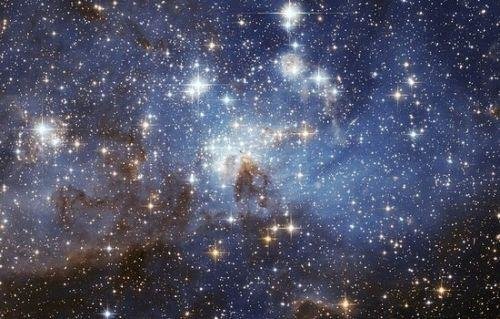 关于宇宙中恒星的一些小秘密，如黑洞不是在“吞噬”物质1 / 作者:圣诞贝贝 / 帖子ID:27529