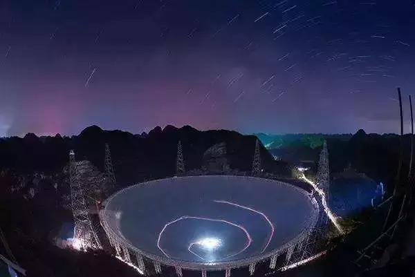 连杨振宁都惊讶的“中国天眼”，史蒂芬霍金却说能招来外星文明？！592 / 作者:漫随 / 帖子ID:27797