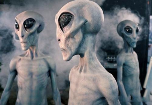 美国为何隐藏外星文明的秘密，难道外星文明一直在帮助美国？437 / 作者:[星空@无限] / 帖子ID:28234