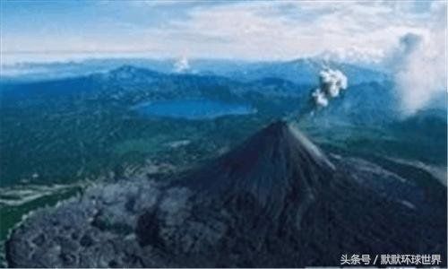 UFO直接钻进火山口？是巧合还是真的有外星入口？633 / 作者:sos / 帖子ID:28301