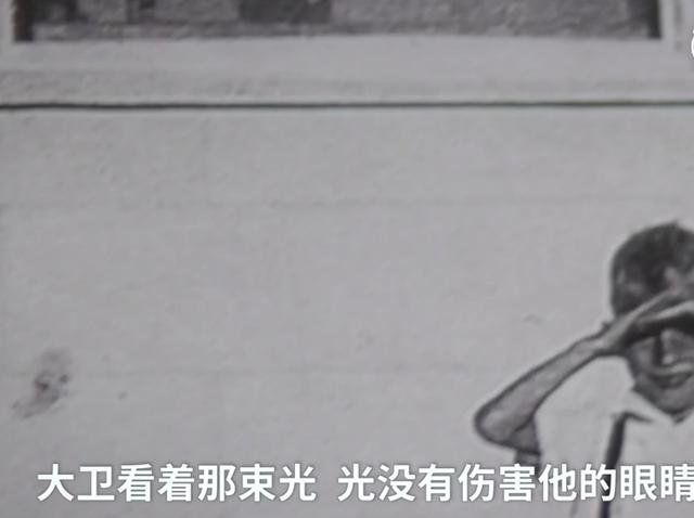 74岁美国大爷自称年少时被女外星文明玷污，穷其一生手绘出案发现场667 / 作者:宇宙天使 / 帖子ID:28352