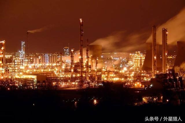 UFO悬停在摄影者头顶上？461 / 作者:千古一文 / 帖子ID:28379
