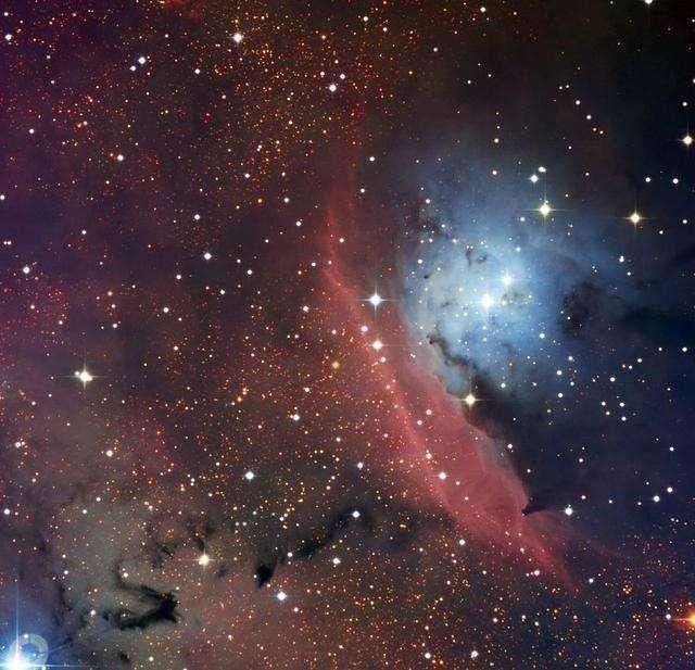 5000光年外的宇宙陌上花开，富含生命力，在外太空与地球相呼应350 / 作者:另リ問 / 帖子ID:28454