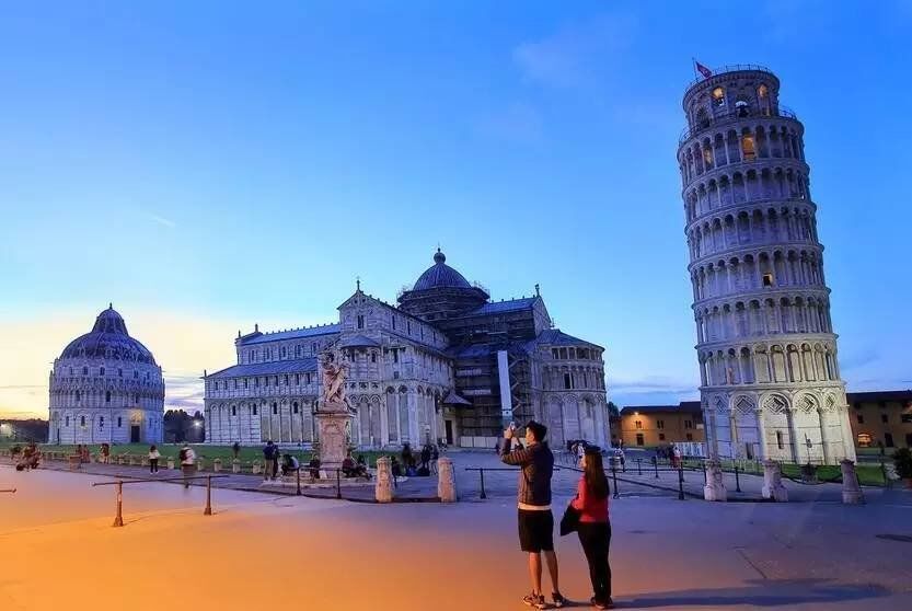 比萨斜塔为什么是斜的，去旅游参观时会担心它会倒下吗？532 / 作者:伤我心太深 / 帖子ID:28767